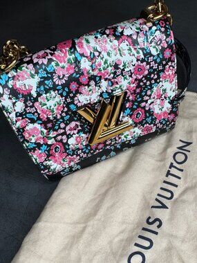 Louis Vuitton  Epi Leather Twist MM